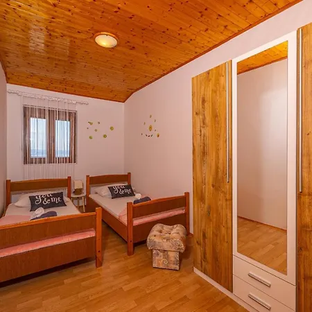 Appartement Stefka *