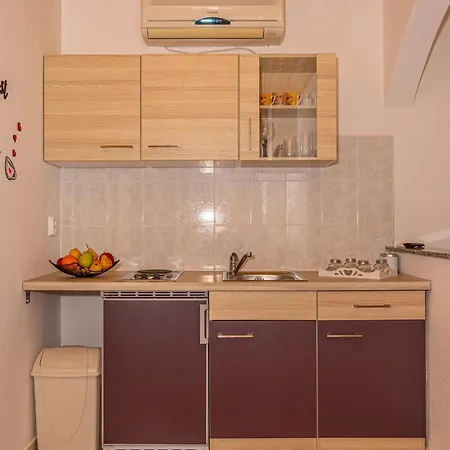 Stefka Apartment *