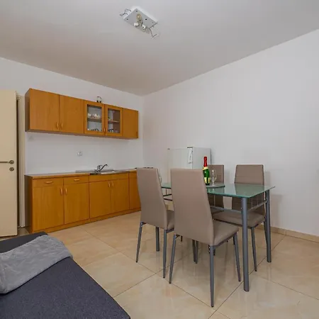 Stefka Apartment Dramalj