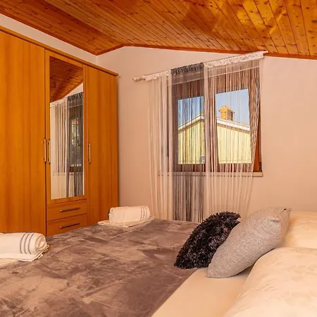 Apartment Stefka Dramalj