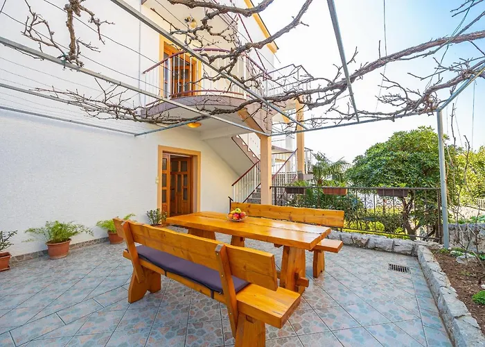 Stefka Apartament Dramalj